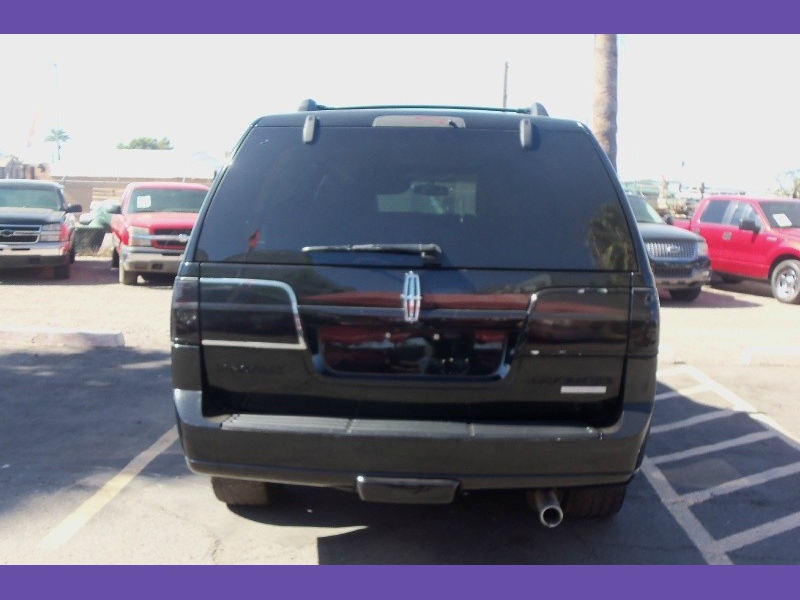 Lincoln Navigator 2008 price $8,900